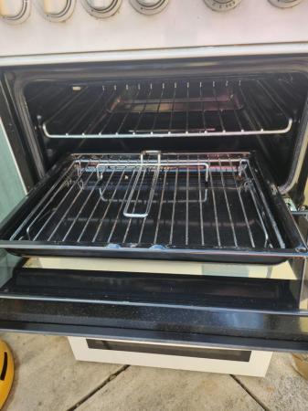Image 2 of Gas cooker with gas hose for connection