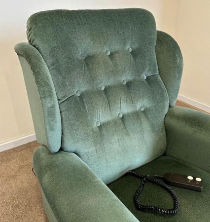Image 3 of WILLOWBROOK ELECTRIC RISER RECLINER CHAIR GREEN CAN DELIVER