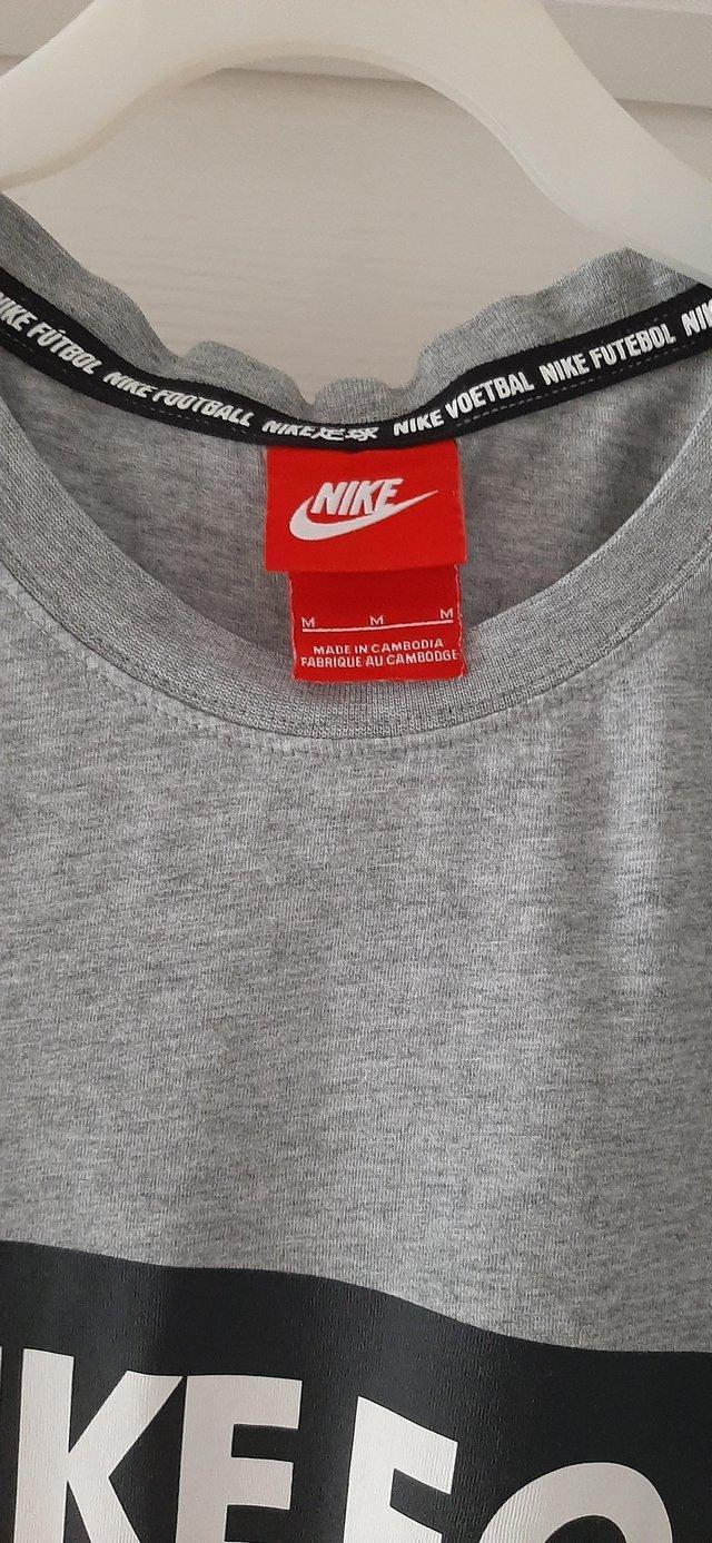 Preview of the first image of Nike FC tshirt.