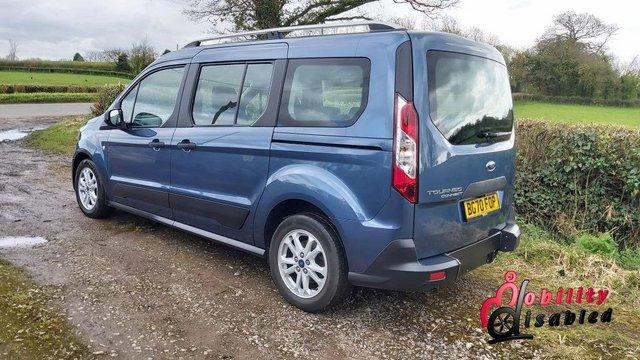Image 29 of 2020 Ford Grand Tourneo Connect Automatic Wheelchair Access