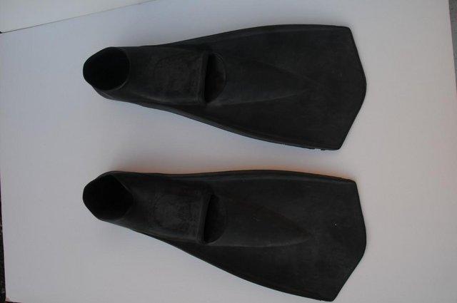 Image 1 of Black Rubber Foot Flippers Size 3-5 Swimming Snorkelling