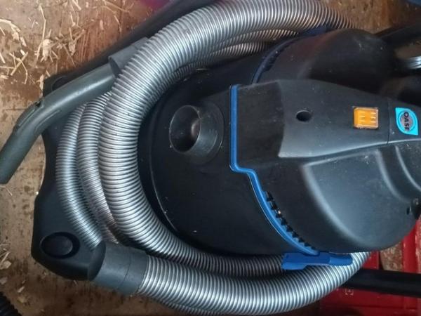Image 2 of POND VACUUM CLEANER OASE WITH EXTENSION HOSE