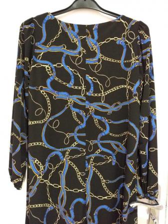 Image 10 of New with Tags Wallis Petite Black Chain Print Dress Size 8