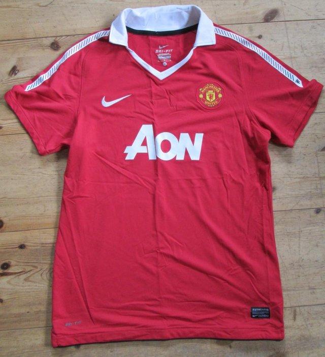 Preview of the first image of Man Utd 2011 AON shirt 3XL (incl P&P).