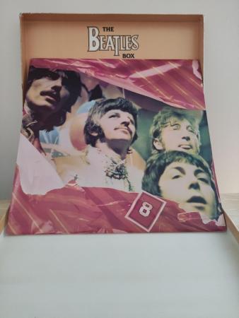 Image 1 of The Beatles box, the Beatles from liverpool