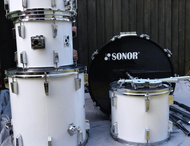 Preview of the first image of Sonor drum kit - shell pack 80s.