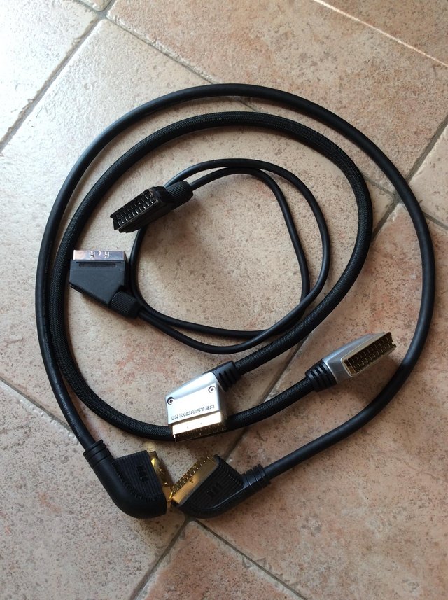 Preview of the first image of Job lot of 3 cables including 2 gold plated Monster cables.