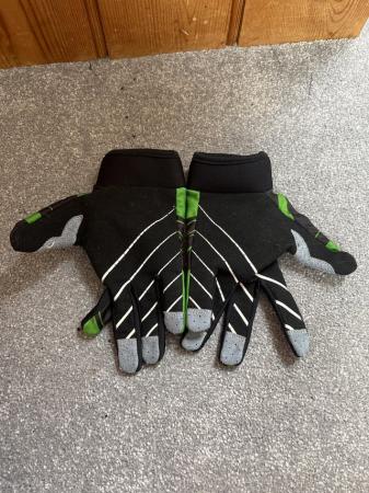 Image 2 of Chaos Xs Bike gloves …………………..