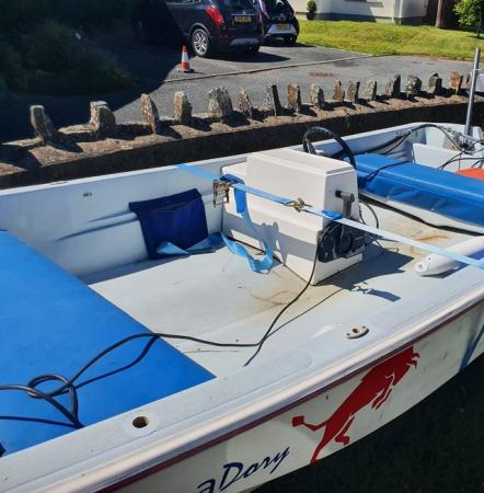 Image 3 of DORY - 13ft - 25hp 4 Stroke Electric Start outboard