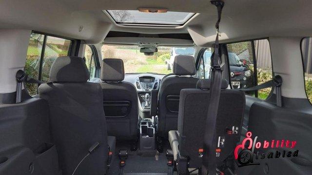 Image 13 of 2018 Ford Grand Tourneo Connect Automatic Wheelchair Access