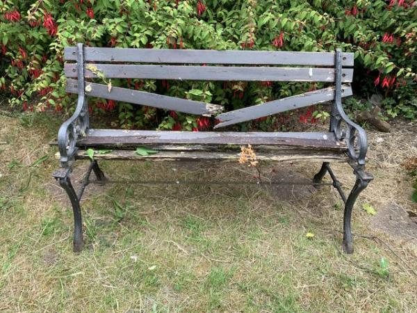Image 1 of FREE Outdoor bench Collection ONLY
