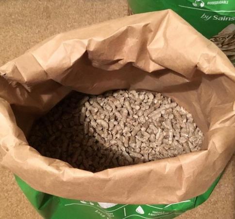 Image 4 of 2 x 10L Bags Recycled Wood Pellet Cat Litter, REDUCED.