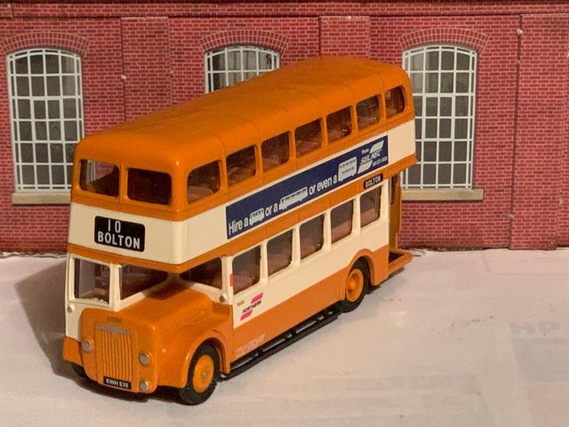 Preview of the first image of SCALE MODEL BUS SELNEC (EX-BOLTON CORPORATION) DAIMLER CVG6.