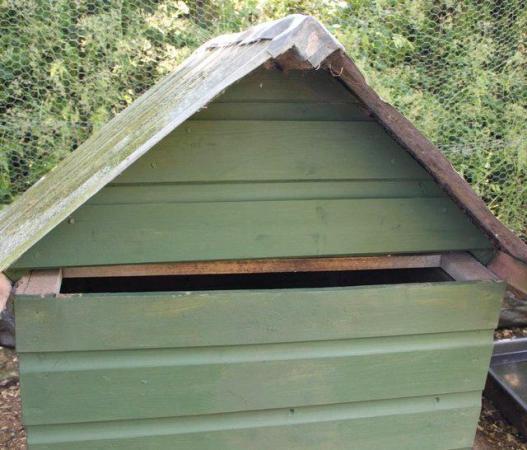 Image 4 of chicken/duck house for upto 6 birds