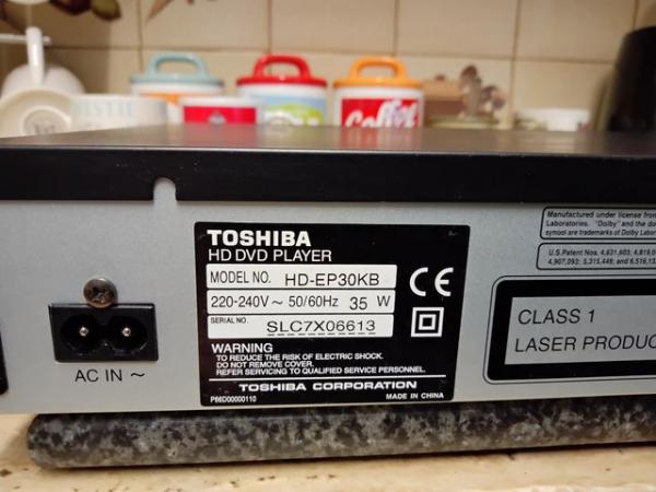 Image 11 of Toshiba HD EP 30 KB Dvd Player Mint condition