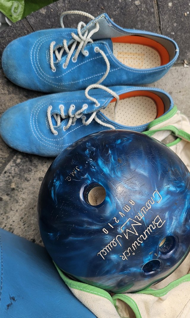 Preview of the first image of 10 pin Brunswick bowling ball, bag, cloth and shoes (size 6).