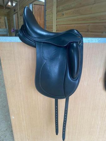 Image 1 of Peter Horobin Stridefree Elite dressage saddle
