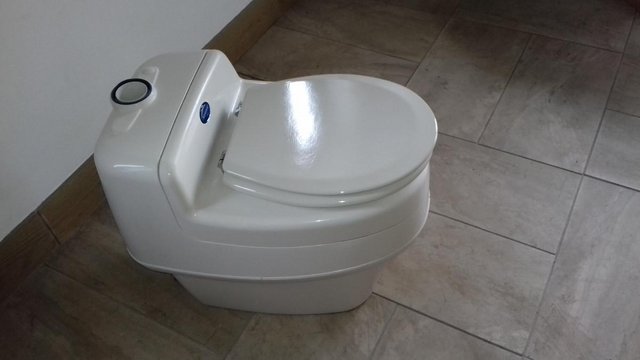 Preview of the first image of Separett Villa waterless composting toilet 9000/9010.