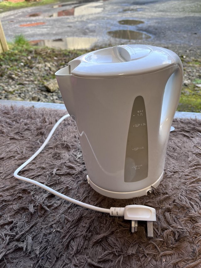 Preview of the first image of Electric kettle - 230v mains powered.