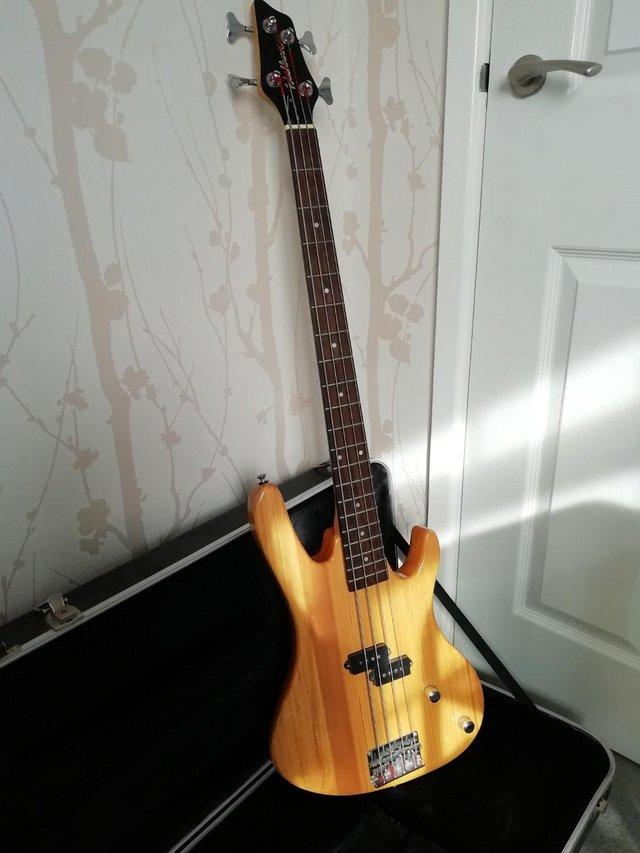 Preview of the first image of Washburn Bantam Series XB100 Electric Bass.