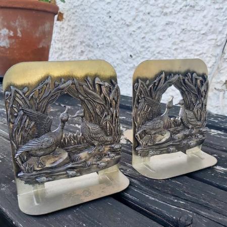 Image 3 of £25 pair metal decorative birds bookends made in USA