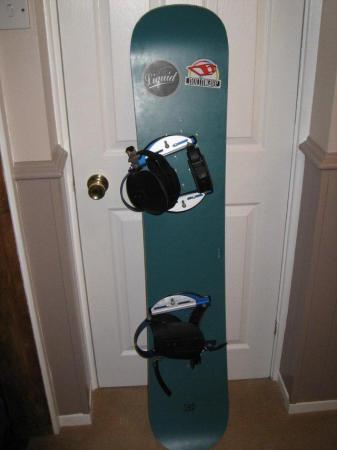 Image 3 of Professional Snowboard By "Liquid" 145 cm Hardley Used.