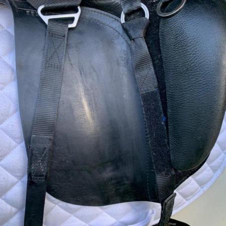 Image 14 of Kent & Masters 17 inch S-Series High Wither Dressage saddle