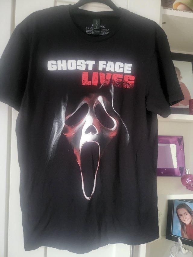 Preview of the first image of Ghost face t shirt as new see below.