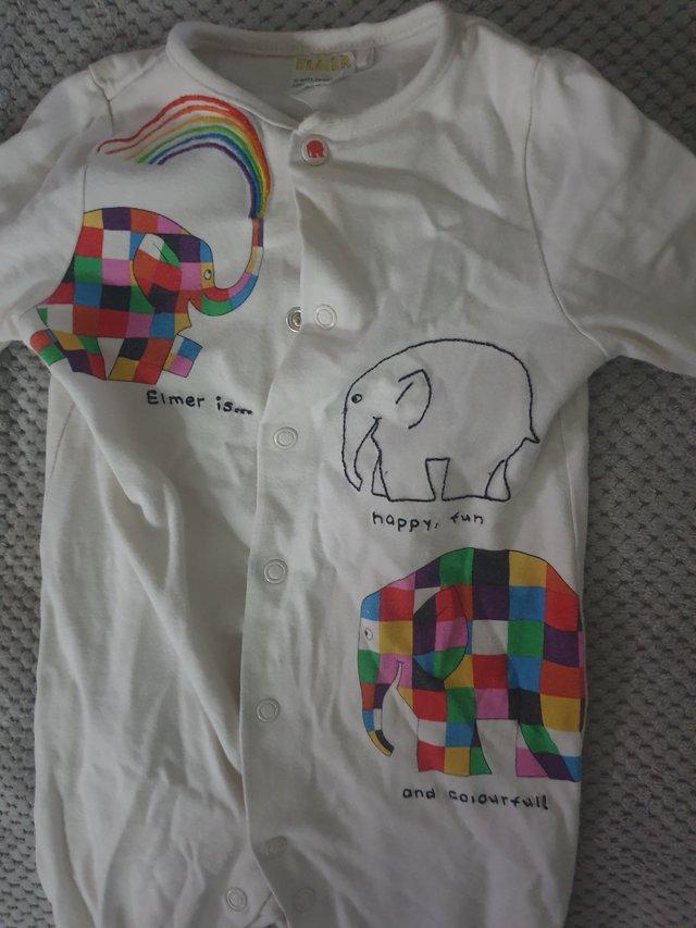 Preview of the first image of Elmer by tu romper 6-9 months.