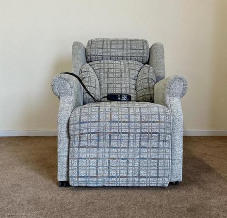 Image 12 of COSI ELECTRIC RISER RECLINER DUAL MOTOR CHAIR GREY DELIVERY