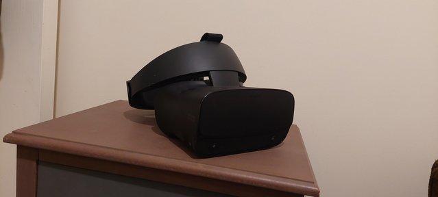 Image 3 of Oculus Rift S amazing condition