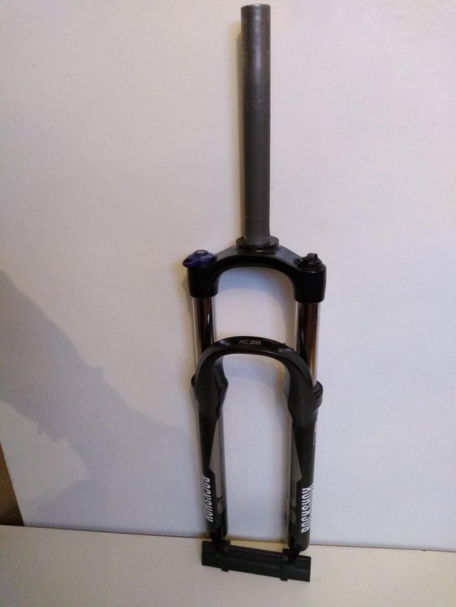 Preview of the first image of ROCK SHOX XC28 FRONT SUSPENSION FORK, 26inch, 559mm*REDUCED!.