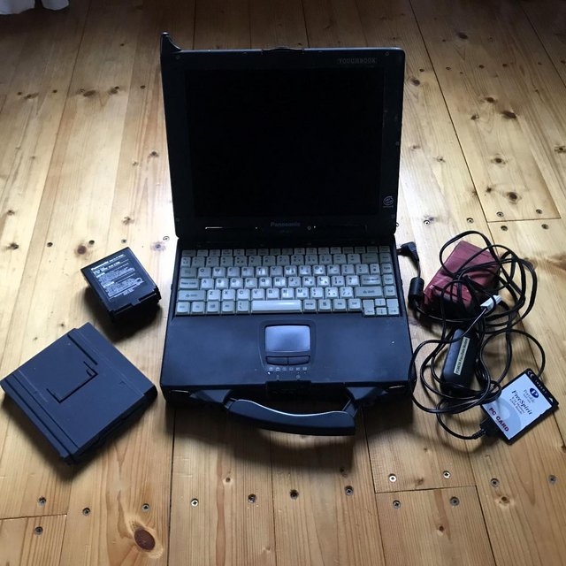 Preview of the first image of Panasonic Toughbook CF-27, battery pack, DVD & FD caddies.