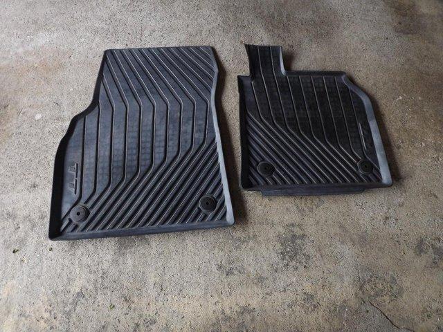 Preview of the first image of MK 3 Audi TT winter rubber mats.