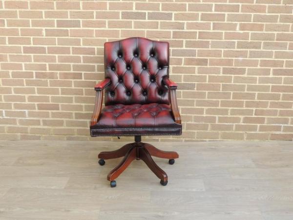 Image 26 of Gainsborough Chesterfield Ox Blood Chair (UK Delivery)