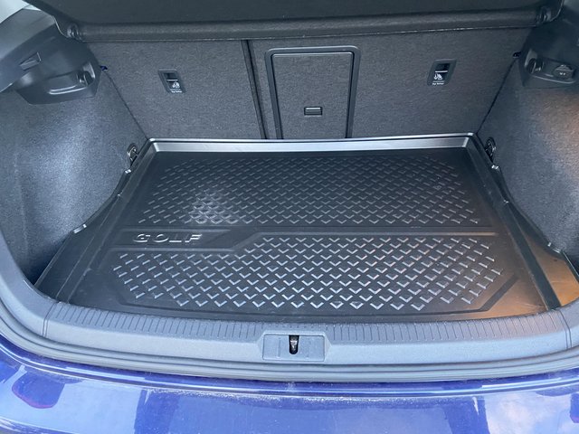 Preview of the first image of VW Golf boot liner - immac. Collect only DY6.
