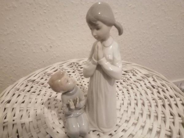Image 1 of Porcelain Llardo mother & child praying