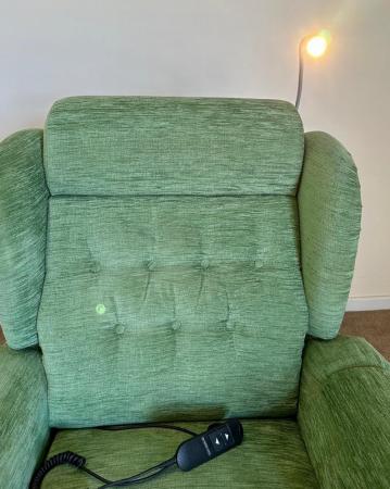 Image 6 of LUXURY ELECTRIC RISER RECLINER GREEN CHAIR ~ CAN DELIVER