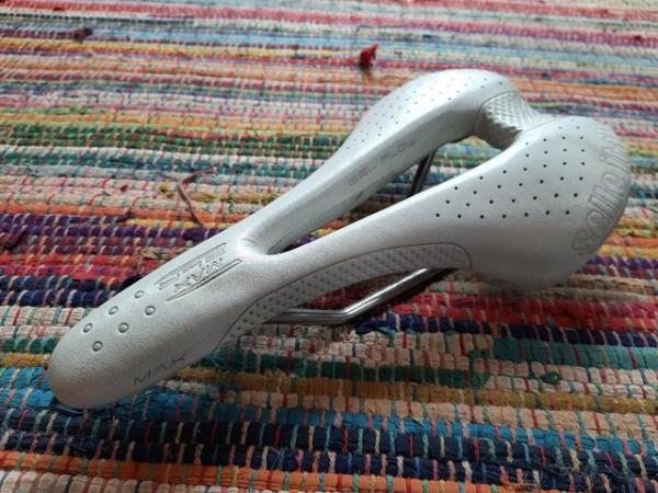 Image 3 of Selle Italia SLR Max Gel Flow- Very Good Condition