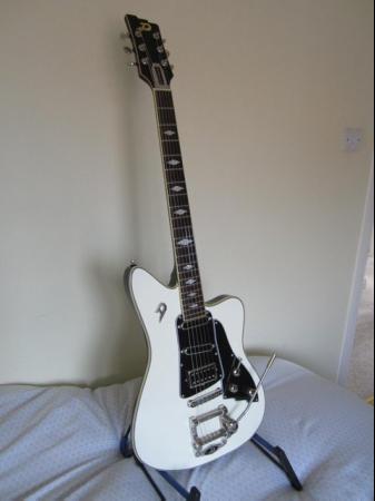 Image 7 of Duesenberg Paloma electric guitar