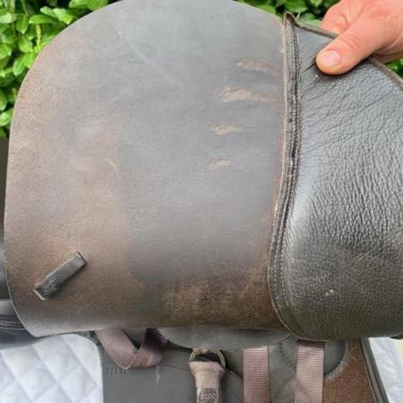 Image 12 of kent and Masters 17.5 inch cob saddle