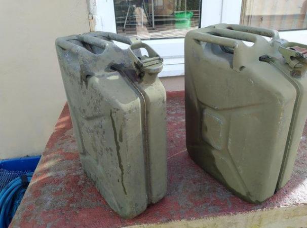 Image 3 of 20L metal jerry cans ex military