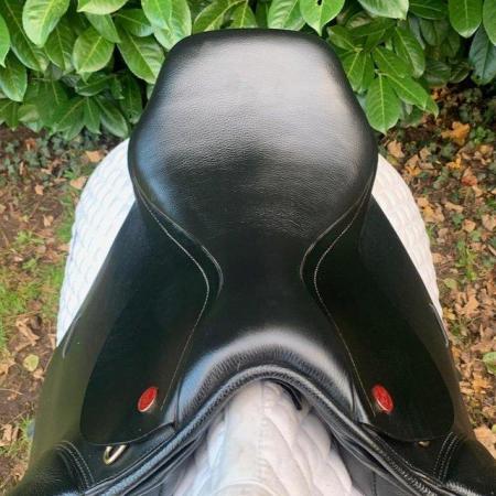 Image 6 of Kent and Masters 17 inch flat back saddle
