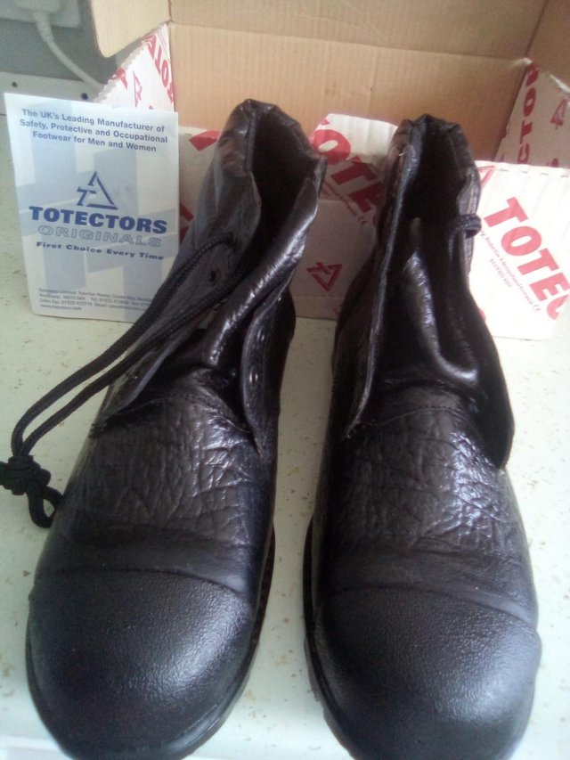Preview of the first image of Totectors steel cap work Boots.