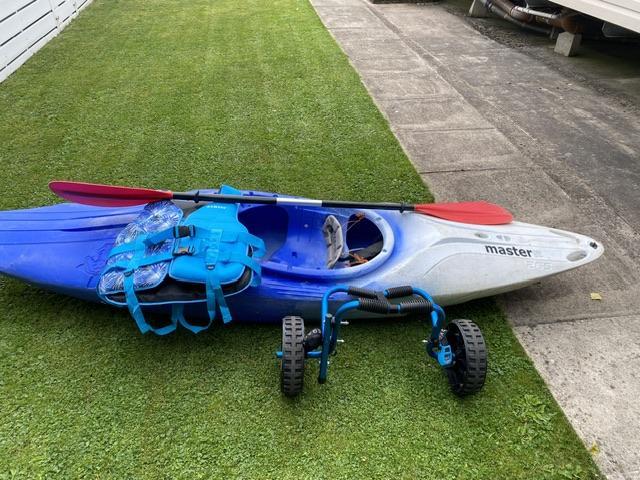 Preview of the first image of Piranha kayak good condition river or sea.