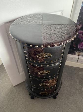 Image 3 of Moroccan style drawers in leather