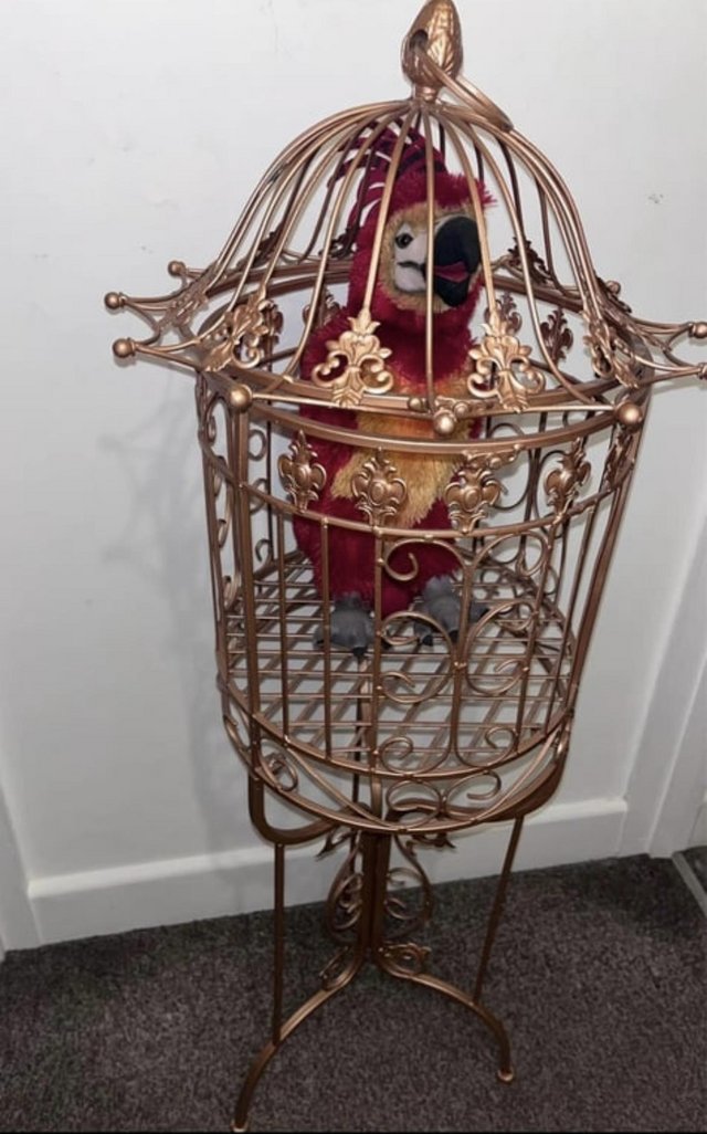 Preview of the first image of Harry Potter - Themed bird cage/plush.