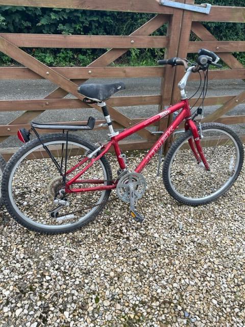 x3 Hardly used Bicycles for sale - £150 ovno