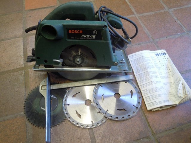 Preview of the first image of Bosch PKS 46 circular saw 240V.