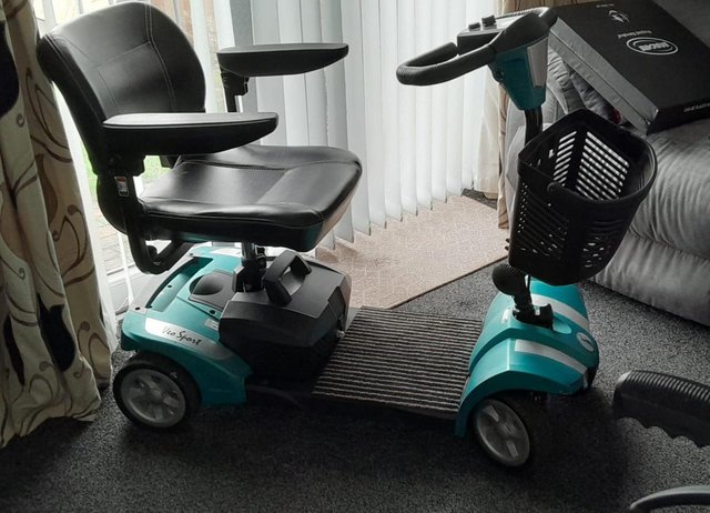 Preview of the first image of Mobility scooter folding.